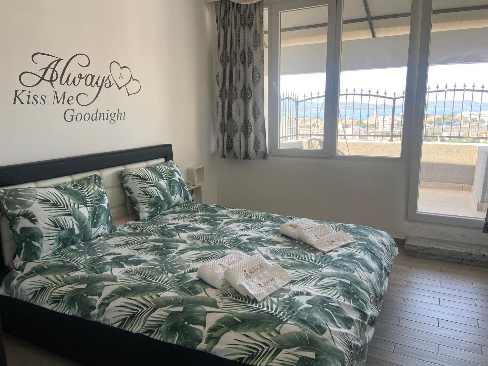 자다르 Golden View Penthouse 아파트 외부 사진